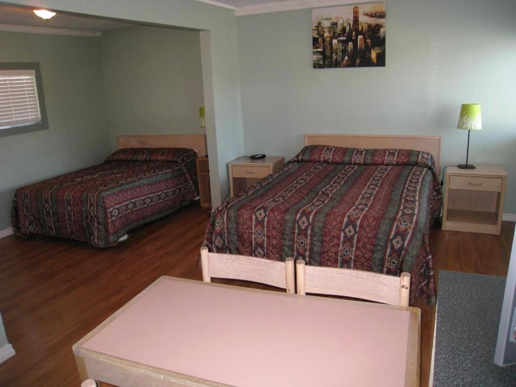 טסוואסן Beach Grove Motel חדר תמונה